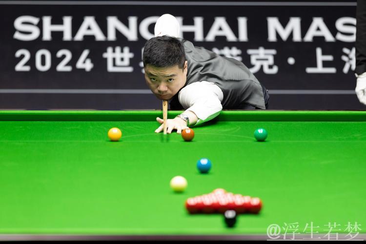 丁俊晖连破世界第二 闯入四强